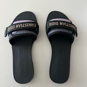 DIO(R)EVOLUTION SLIDE